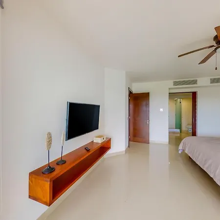 Hakuna Matata 725N At Mareazul Beachfront