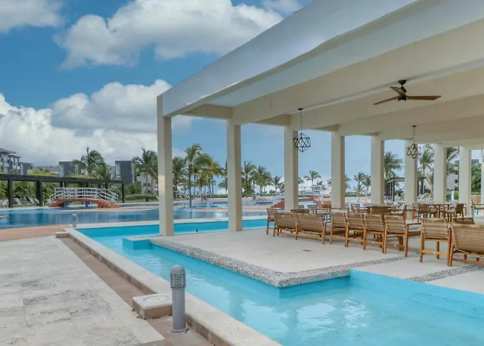 Hakuna Matata 725n At Mareazul Beachfront *