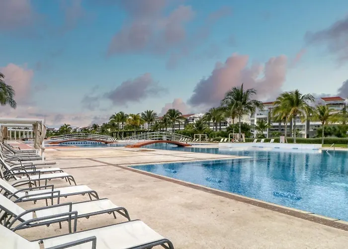 Hakuna Matata 725n At Mareazul Beachfront
